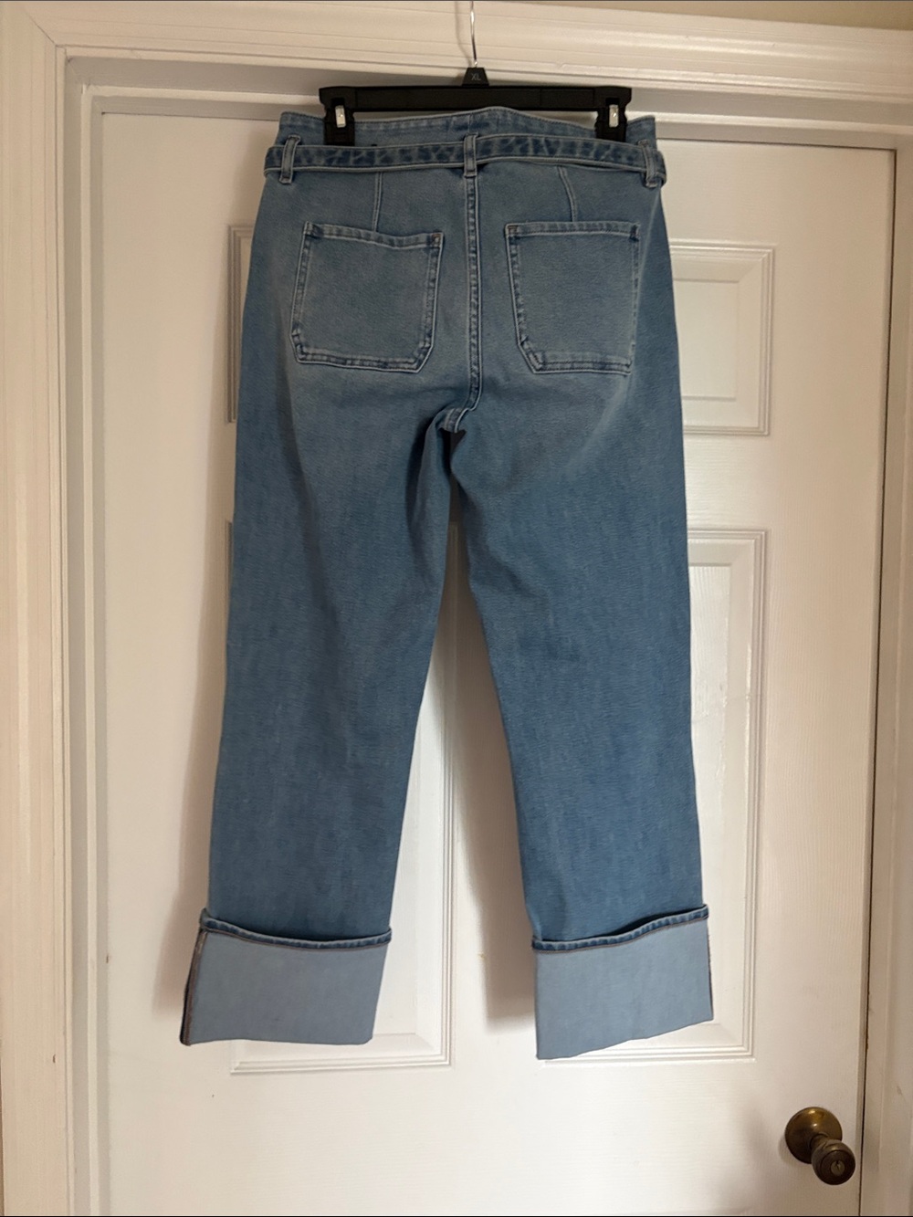 Light Blue Straight-Leg Women's Jeans with Matching Belt - Picture 7 of 7